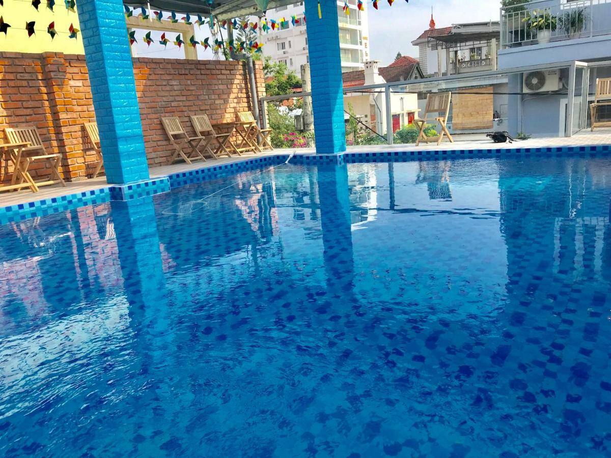 โรงแรมเปอติก เว้ ภายนอก รูปภาพ